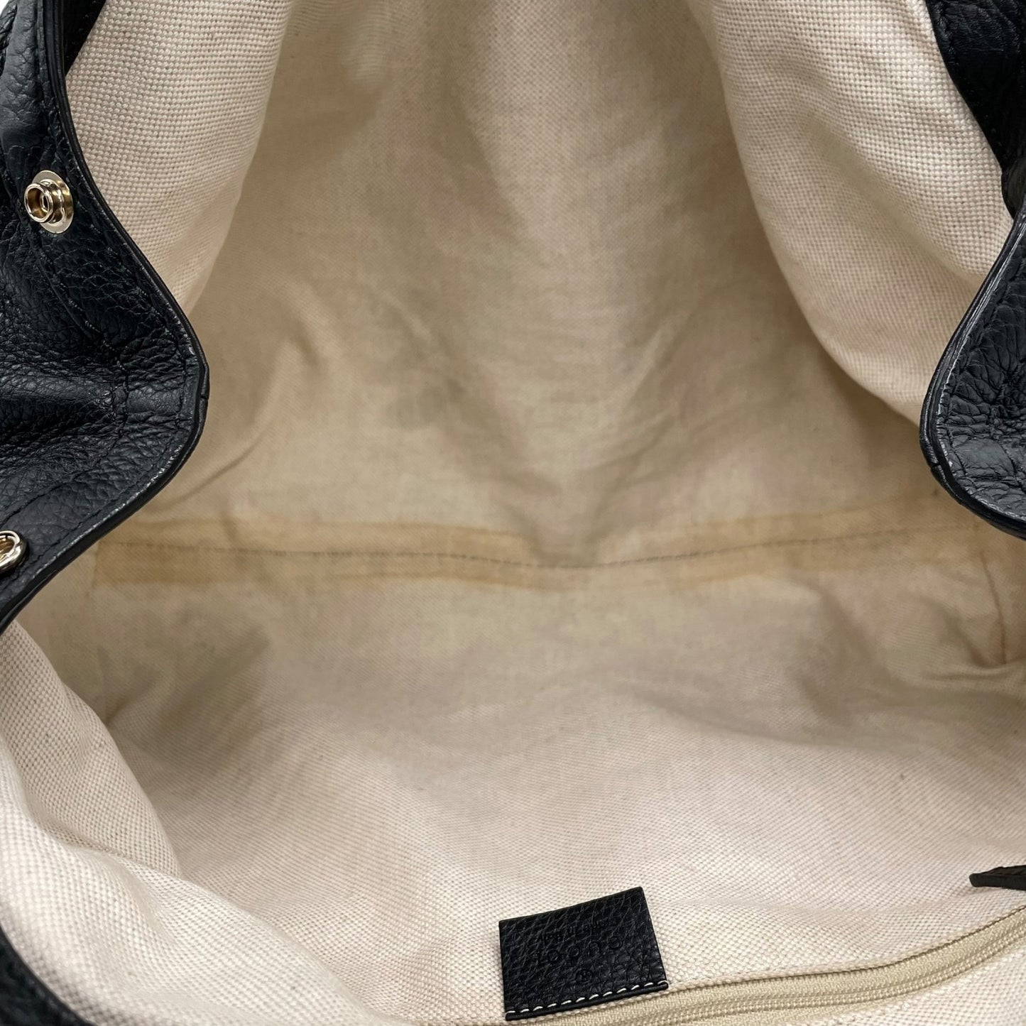 美品 GUCCI グッチ スーキー ハンドバッグ 黒 ブラック レザー シボ革 ゴールド金具 ギャザー インターロッキングG チャーム ヴィンテージ ホーボー レディース Z3