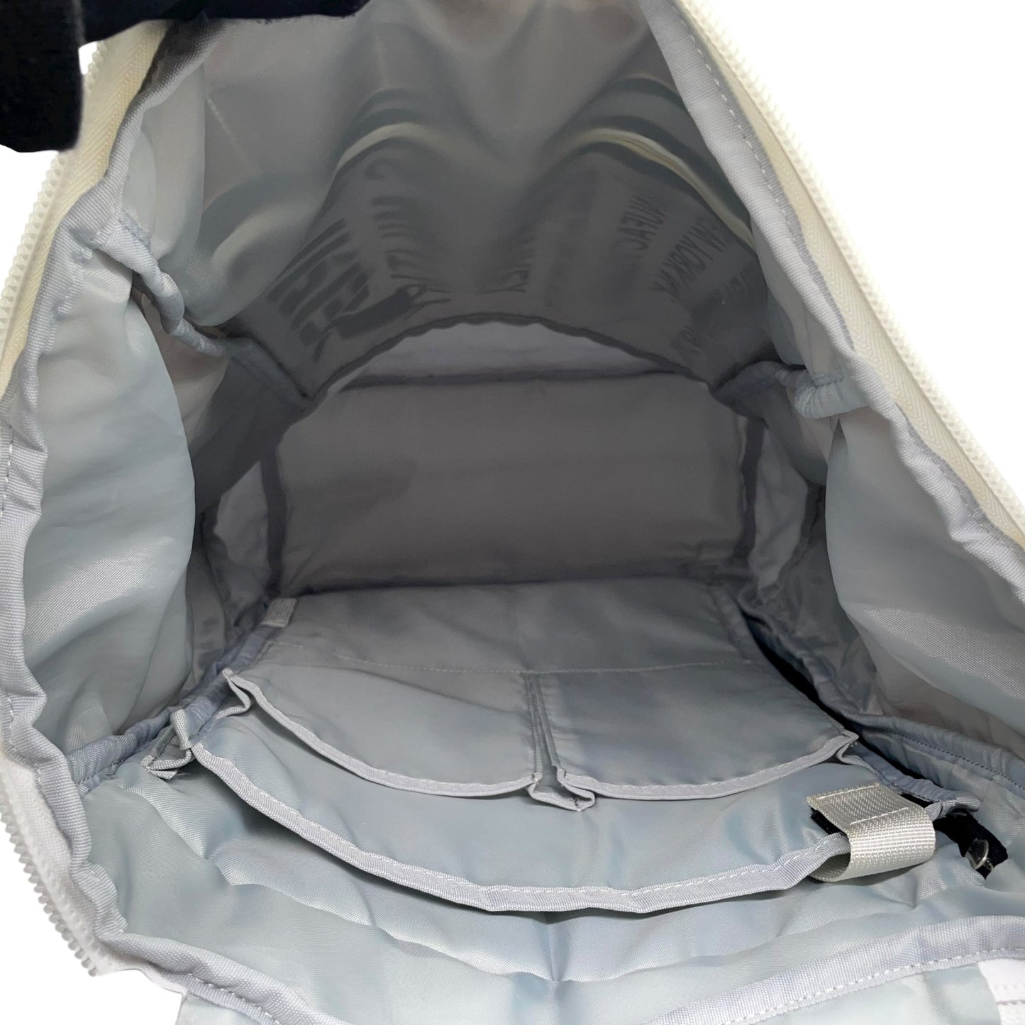 アビレックス AVIREX リュック バックパック ミリタリー ロールトップ グレー 白 ホワイト 大容量 メンズ レディース U11