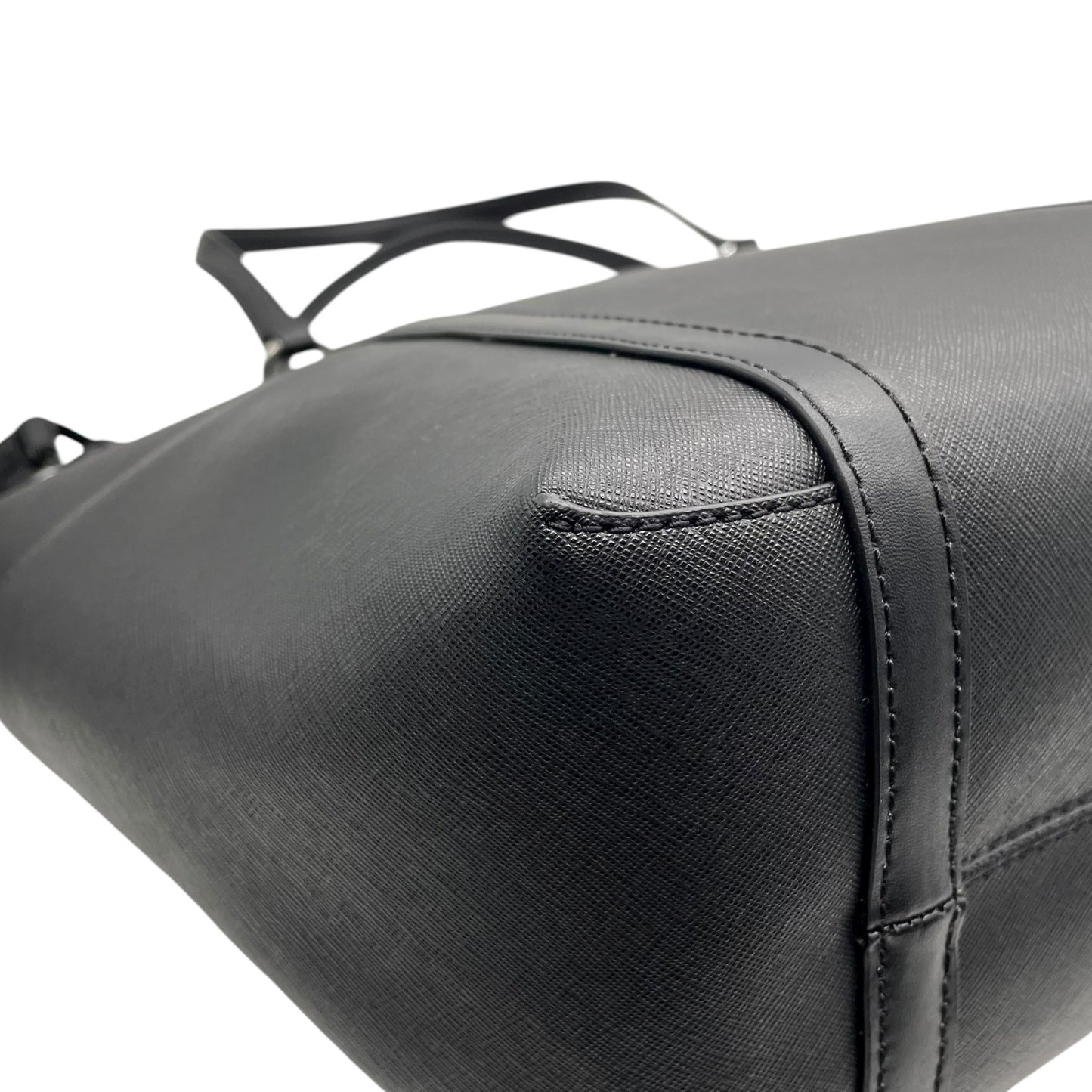 新品同様 美品 マイケルコース MICHAEL KORS トートバッグ ビジネストート レザー 黒 ブラック ロゴチャーム タッセル付き A