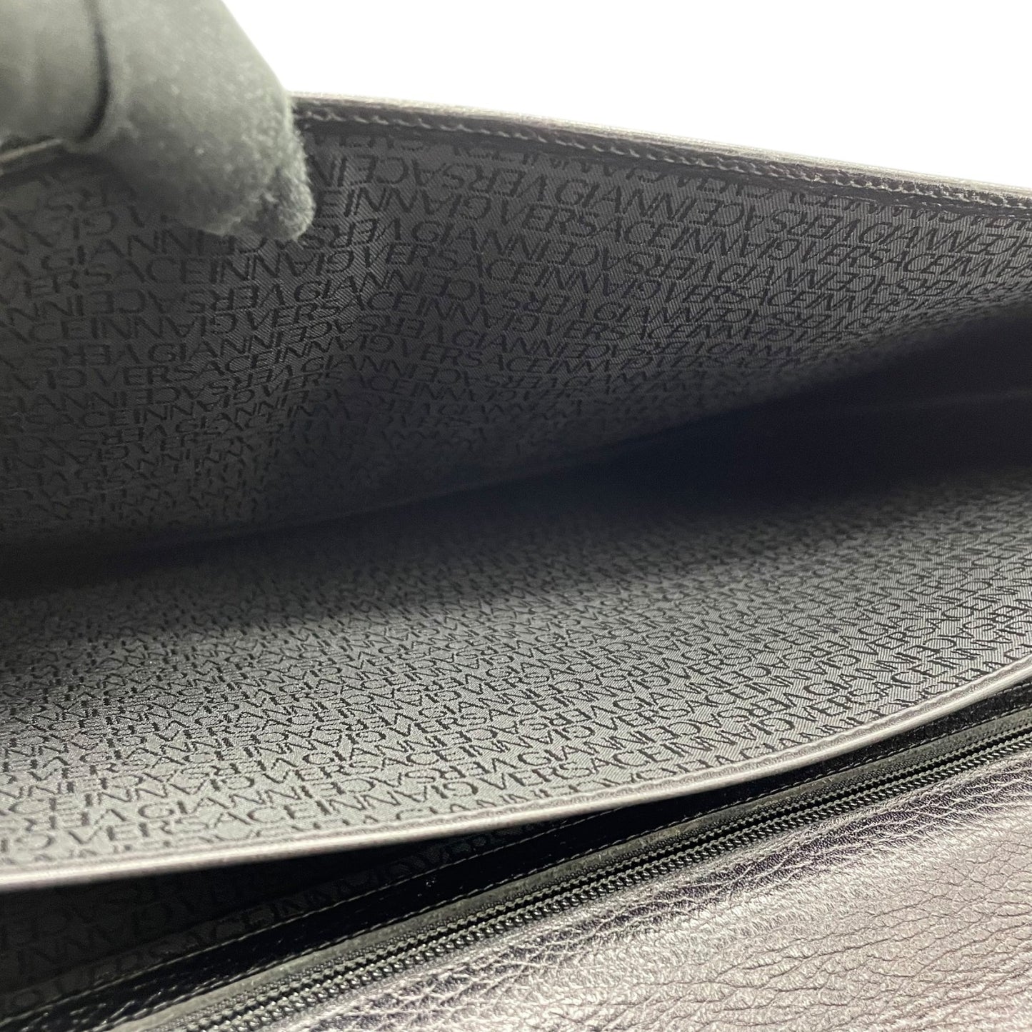 美品 ヴェルサーチ VERSACE メデューサ レザー ブリーフケース 書類バッグ ビジネスバッグ 黒 ブラック ゴールド金具 メンズ E