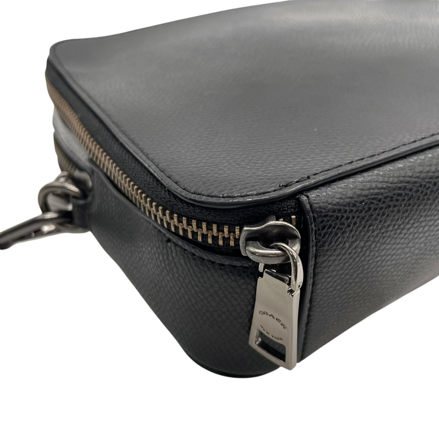 COACH コーチ クラッチバッグ セカンドバッグ F93555 黒 ブラック レザー ブラック金具 ロゴ型押し ストラップ付 メンズ U2