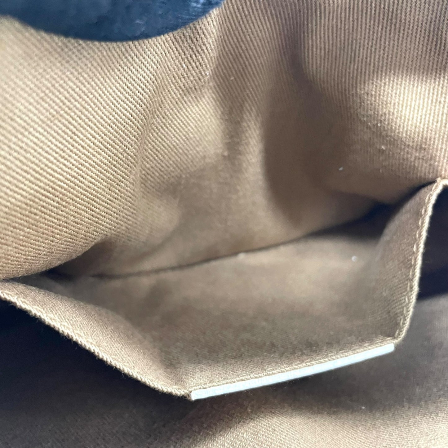 フェラガモ Salvatore Ferragamo ハンドバッグ アクセサリーポーチ ミニバッグ ガンチーニ AU-21 7497 グレー ベージュ レザー シルバー金具 ロゴ ワンショルダー 肩掛け可 レディース C5