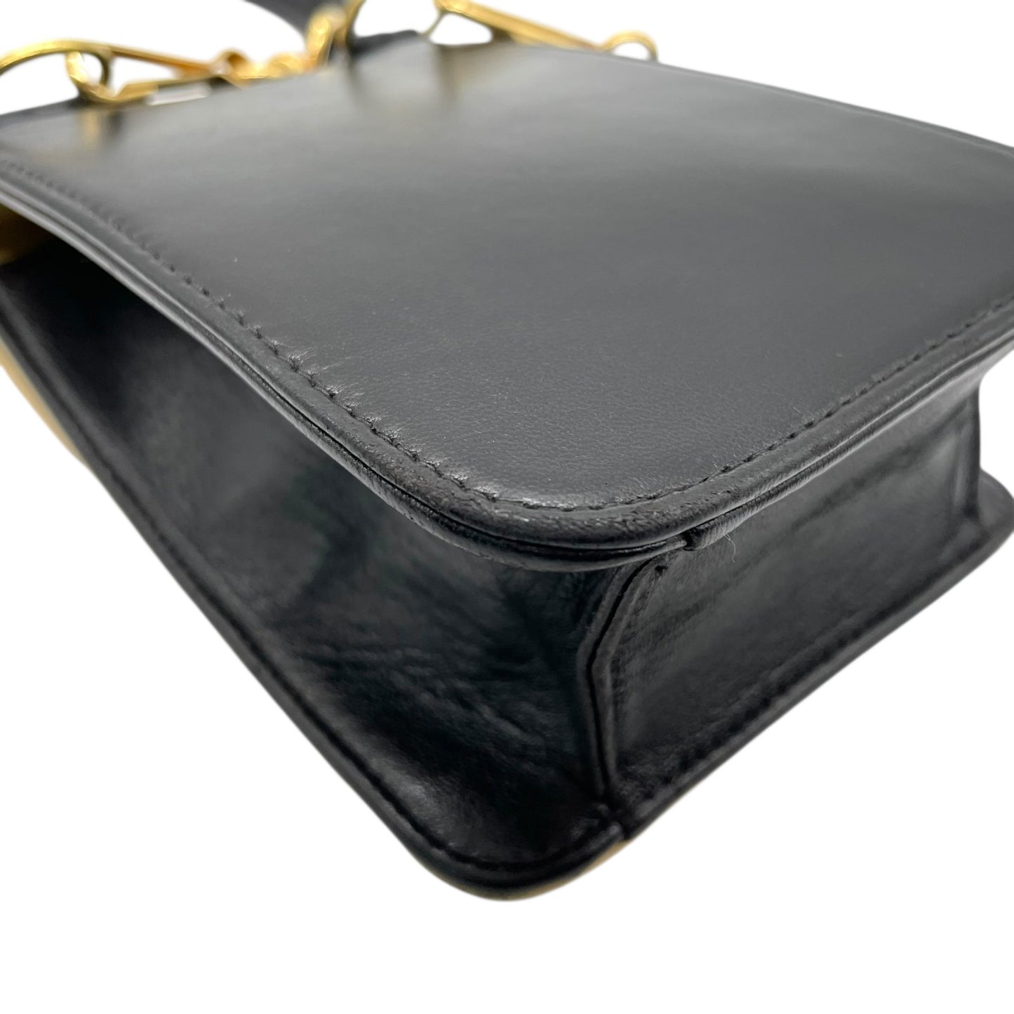 美品 シャネル CHANEL マトラッセ ショルダーバッグ ショルダーポーチ ミニバッグ スマホポーチ バイカラー ベージュ 黒 ブラック レザー ゴールド金具 肩掛け可 レディース K9