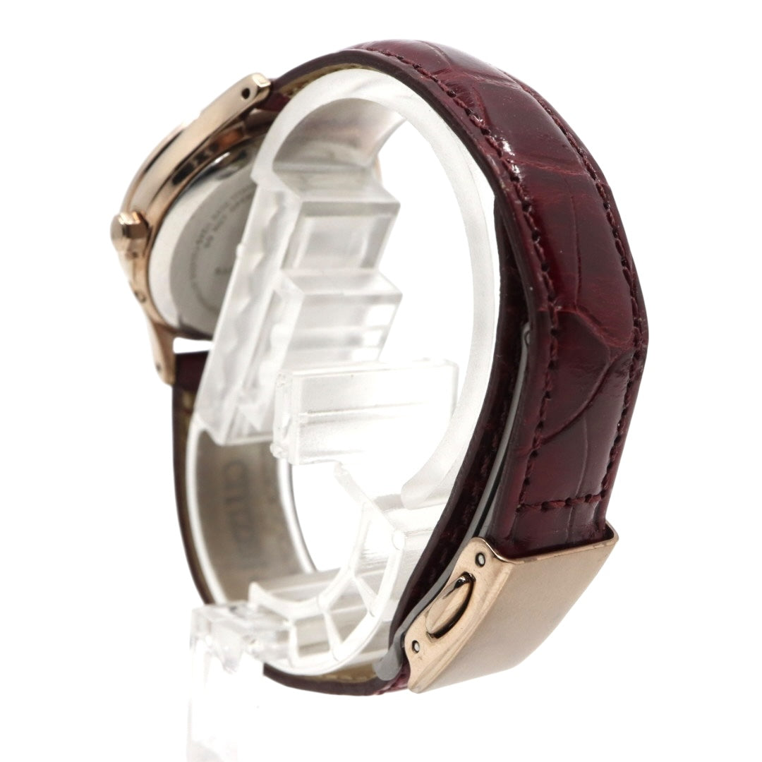 【美品】シチズン xC クロスシー 腕時計 エコドライブ電波時計 H246 チタン ローズゴールド レッド サンバースト レザーベルト レディース G4