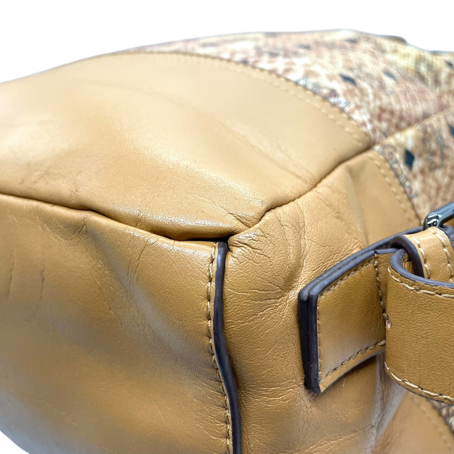 希少 MCM エムシーエム ヴィセトス ロゴグラム リュックサック バックパック 型押し スタッズ ダブルポケット 茶 ブラウン コニャック レザー ブラック金具 レディース R