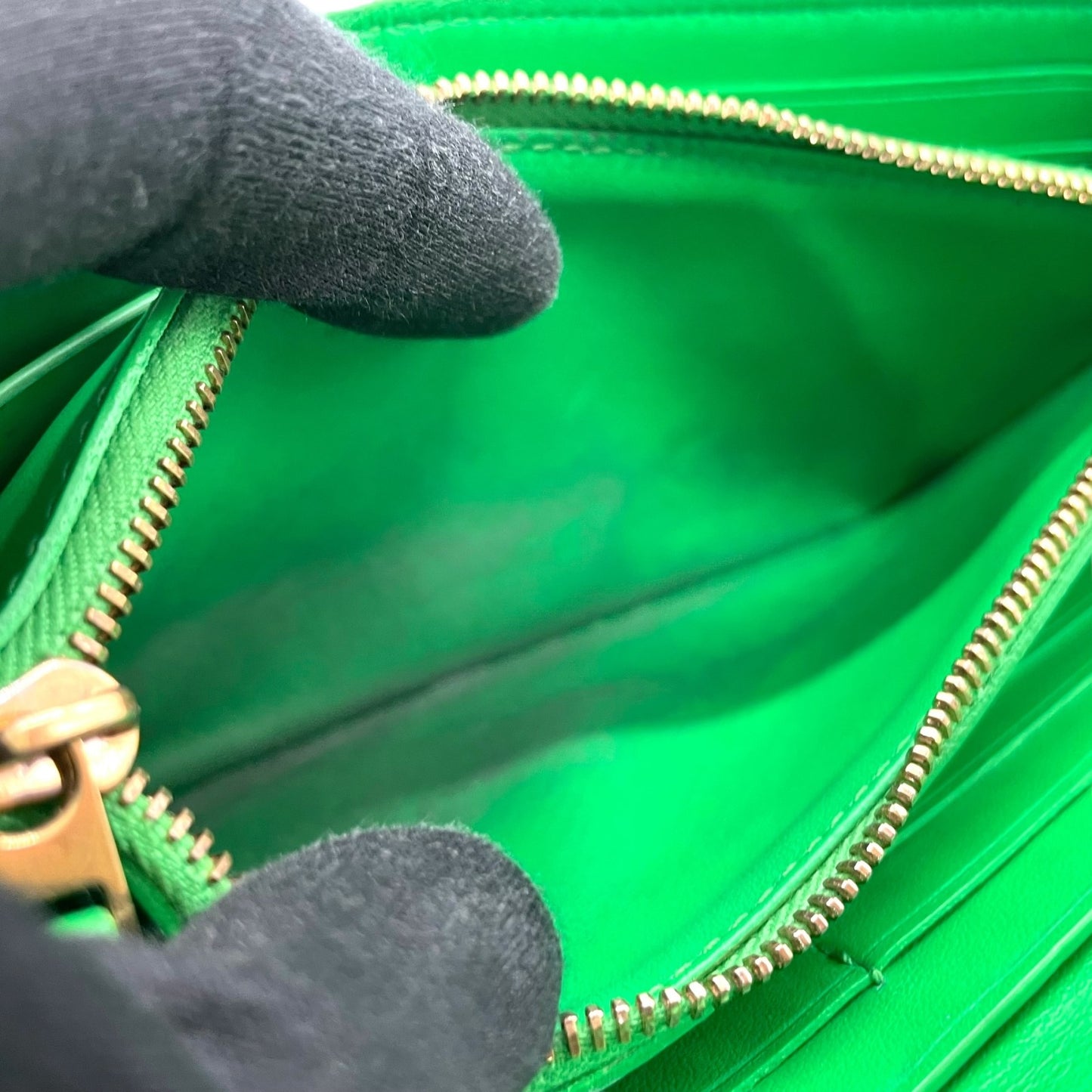 Authentic BOTTEGA VENETA Intrecciato Flap Long Wallet Parakeet Green Leather 666935