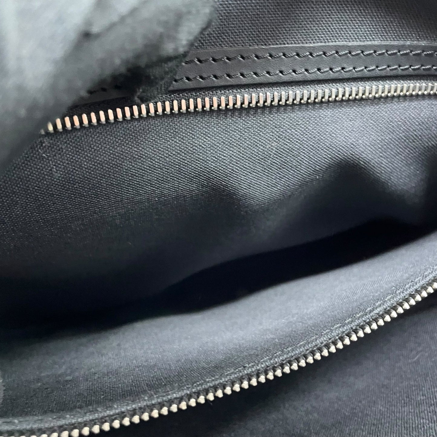 【新品同様】 LOUIS VUITTON ルイ・ヴィトン エピ ヴァシリPM 2WAY ビジネスバッグ ブリーフケース 書類カバン ショルダー 斜め掛け ボレアル ブラック レザー M32640 シルバー金具 メンズ B