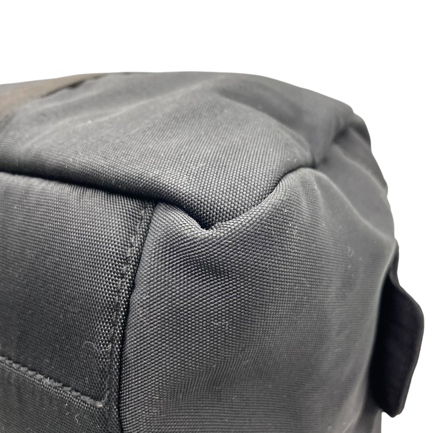 極美品 GUCCI グッチ ボストンバッグ 2WAY ハンドバッグ ブラック 黒 ナイロン 肩掛け 斜め掛け クロスボディ シルバー金具 メンズ レディース ユニセックス トラベルバッグ 大容量 Z4