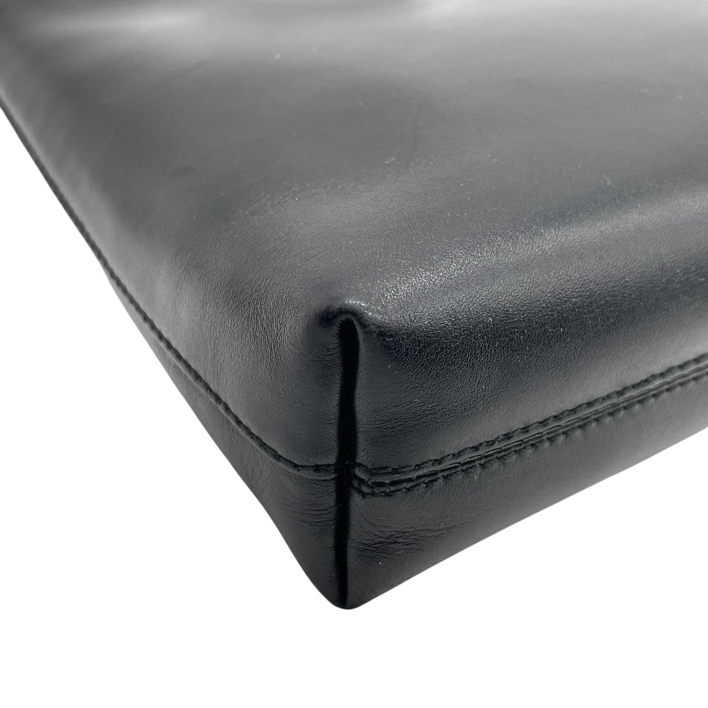 美品 Salvatore Ferragamo フェラガモ ガンチーニ ワンショルダー ショルダーバッグ レザー 黒 ブラック NERO シルバー金具 レディース B