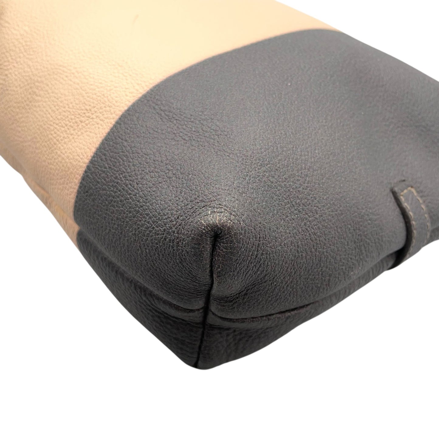 フルラ FURLA バイカラー レザー ショルダーバッグ ワンショルダー ベージュ 黒 ブラック 2WAY 金金具 ゴールド金具 S56