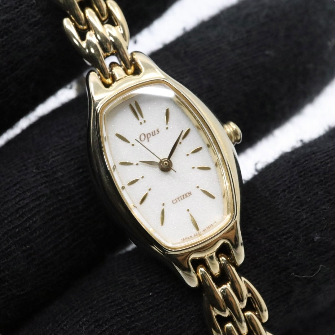 citizen シチズン オーパス クオーツ 腕時計 5421-F46924 ゴールドトーン トノーケース ホワイト文字盤 ステンレススチール レディース G8