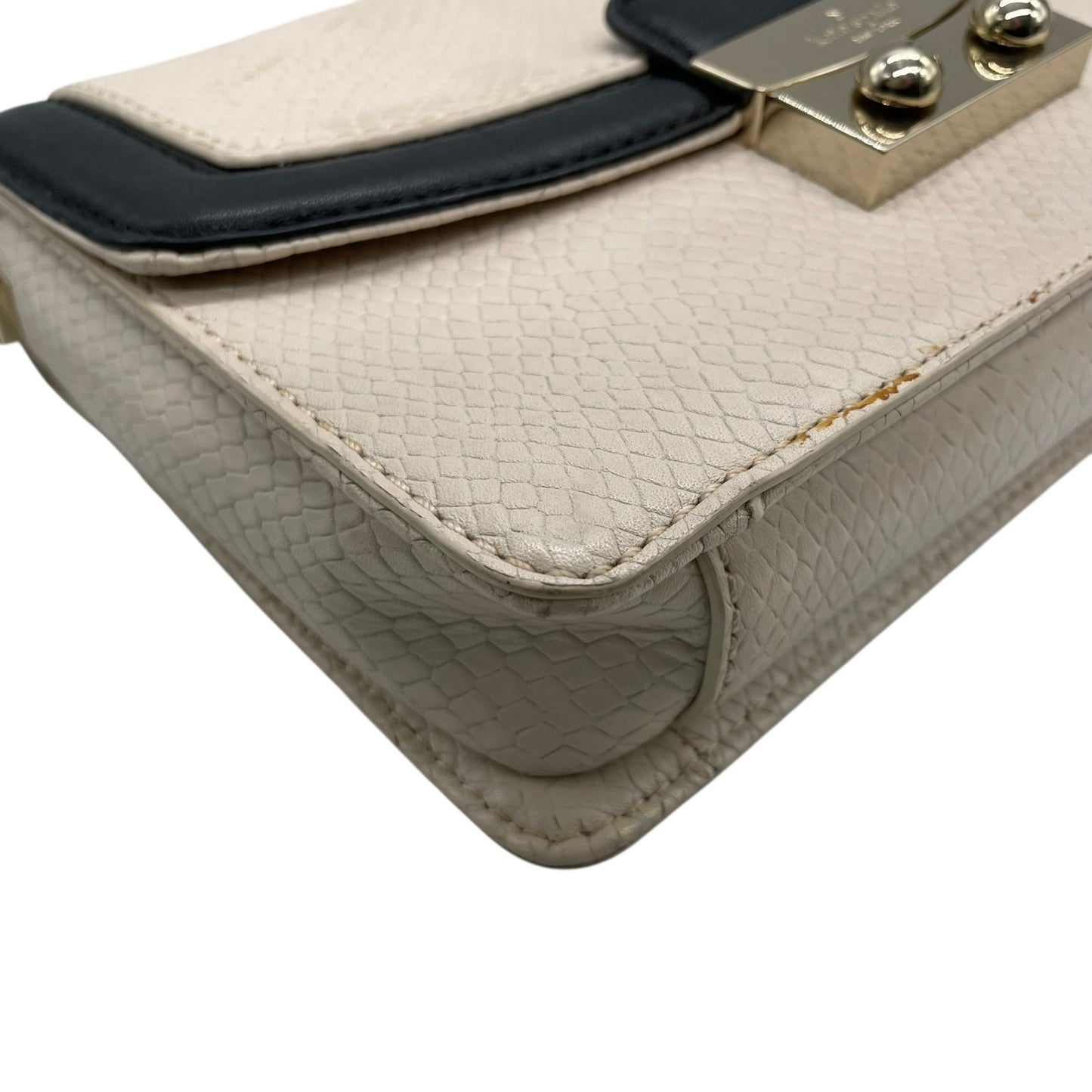 ケイトスペード Kate Spade 2WAY ショルダーバッグ 型押し レザー ホワイト 白 ブラック 黒 バイカラー 上品 レディース S81