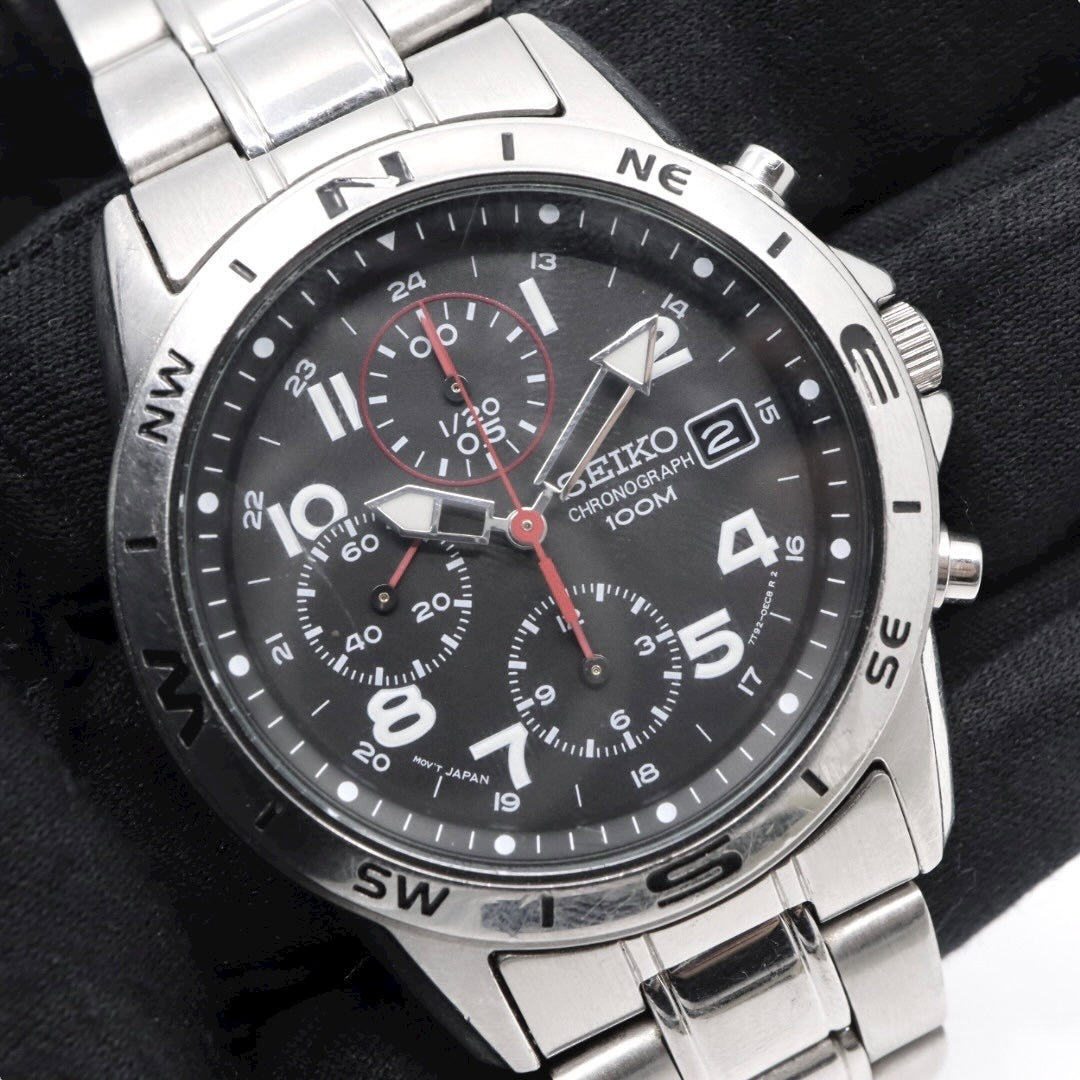 【美品/電池交換済】セイコー クロノグラフ 7T92-0DX0 腕時計 メンズ 100M防水 クオーツ ステンレス ブラック文字盤 シルバー アナログ デイト表示 方位計 スポーツウォッチ ビジネス カジュアル ファッション G10