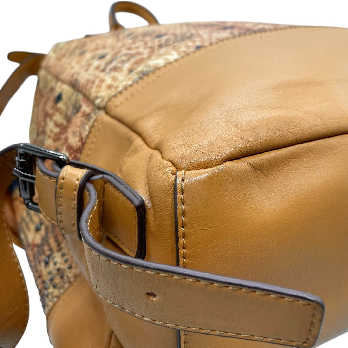 希少 MCM エムシーエム ヴィセトス ロゴグラム リュックサック バックパック 型押し スタッズ ダブルポケット 茶 ブラウン コニャック レザー ブラック金具 レディース R