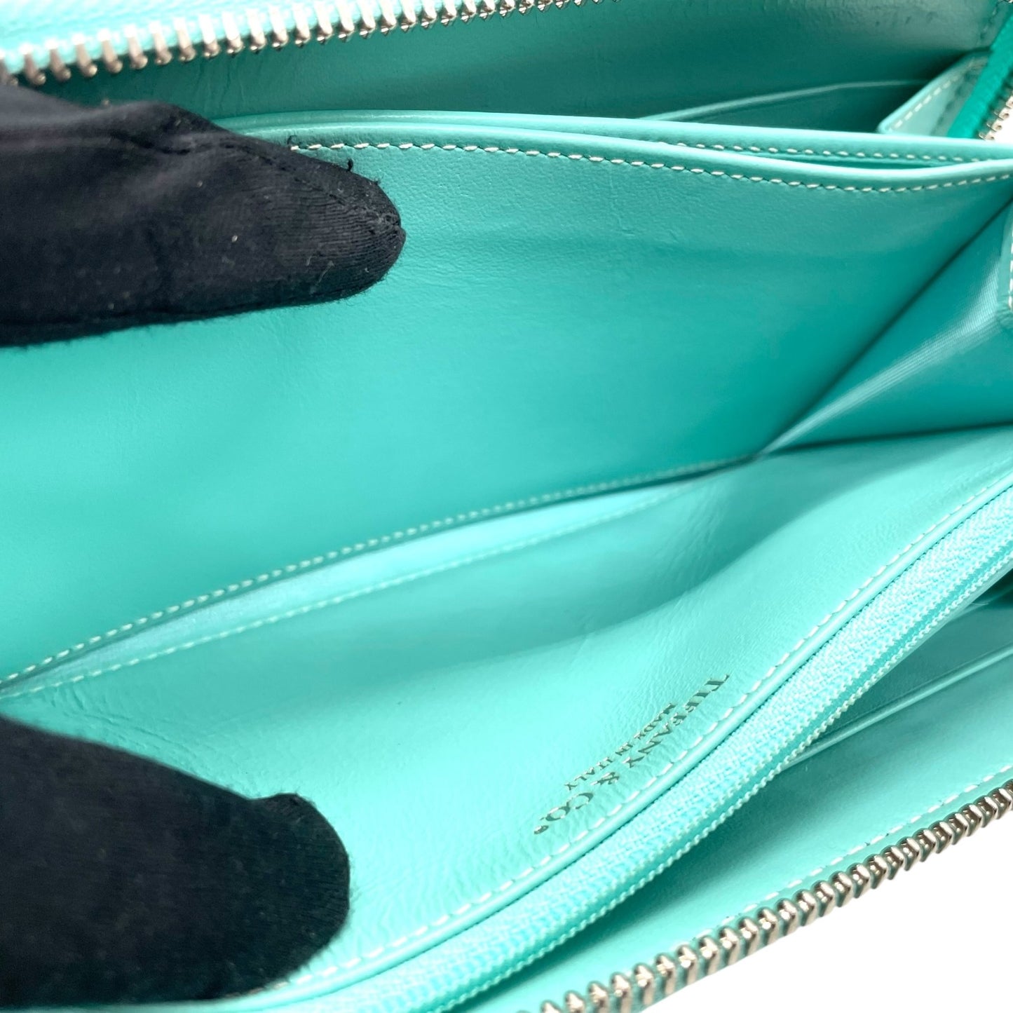 Authentic Tiffany & Co. Long Wallet Round Zipper Leather Silver Hardware with Box