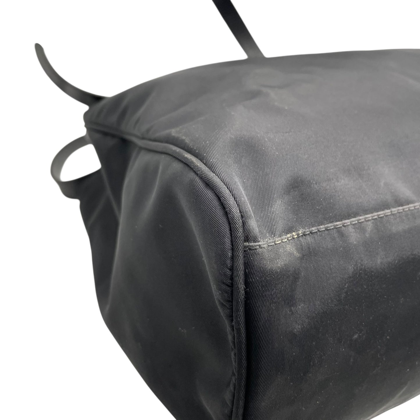 美品 FENDI フェンディ トートバッグ ワンショルダー FFロゴ 黒 ブラック ナイロン レザー ゴールド金具 肩掛け可 レディース シンプル ビジネス C1