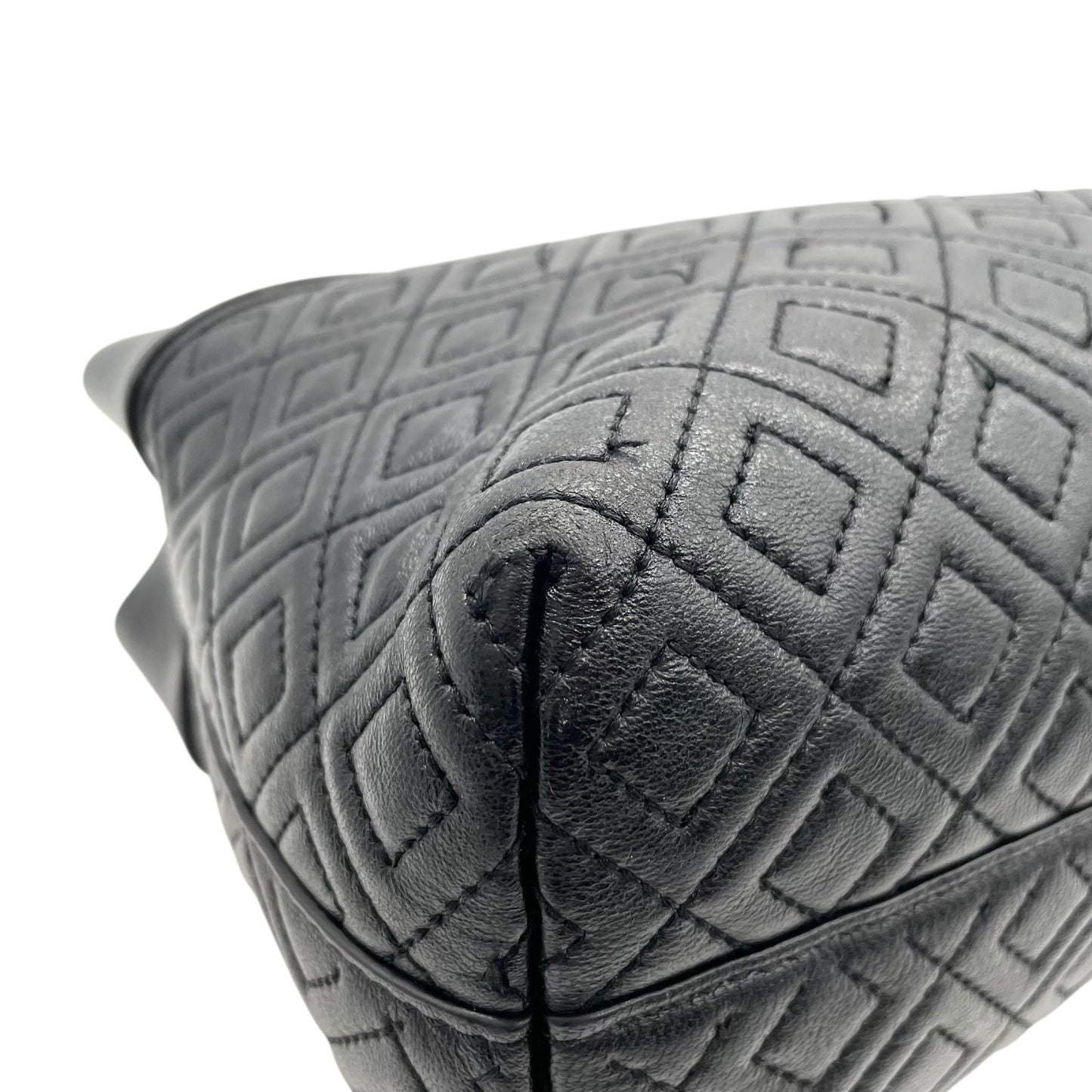 美品 TORY BURCH トリーバーチ フレミング 2WAY ハンドバッグ ショルダーバッグ 黒 ブラック ゴールド金具 レザー キルティング チェーンハンドル 斜め掛け可 レディース C