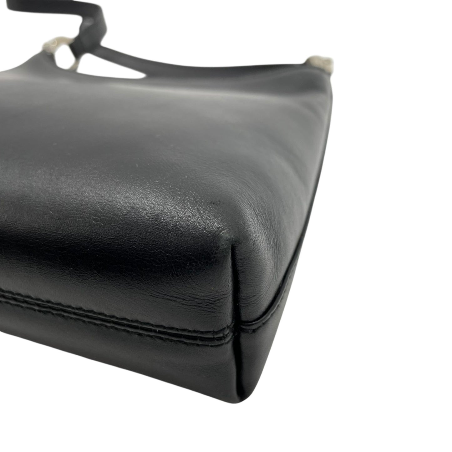 美品 Salvatore Ferragamo フェラガモ ガンチーニ ワンショルダー ショルダーバッグ レザー 黒 ブラック NERO シルバー金具 レディース B