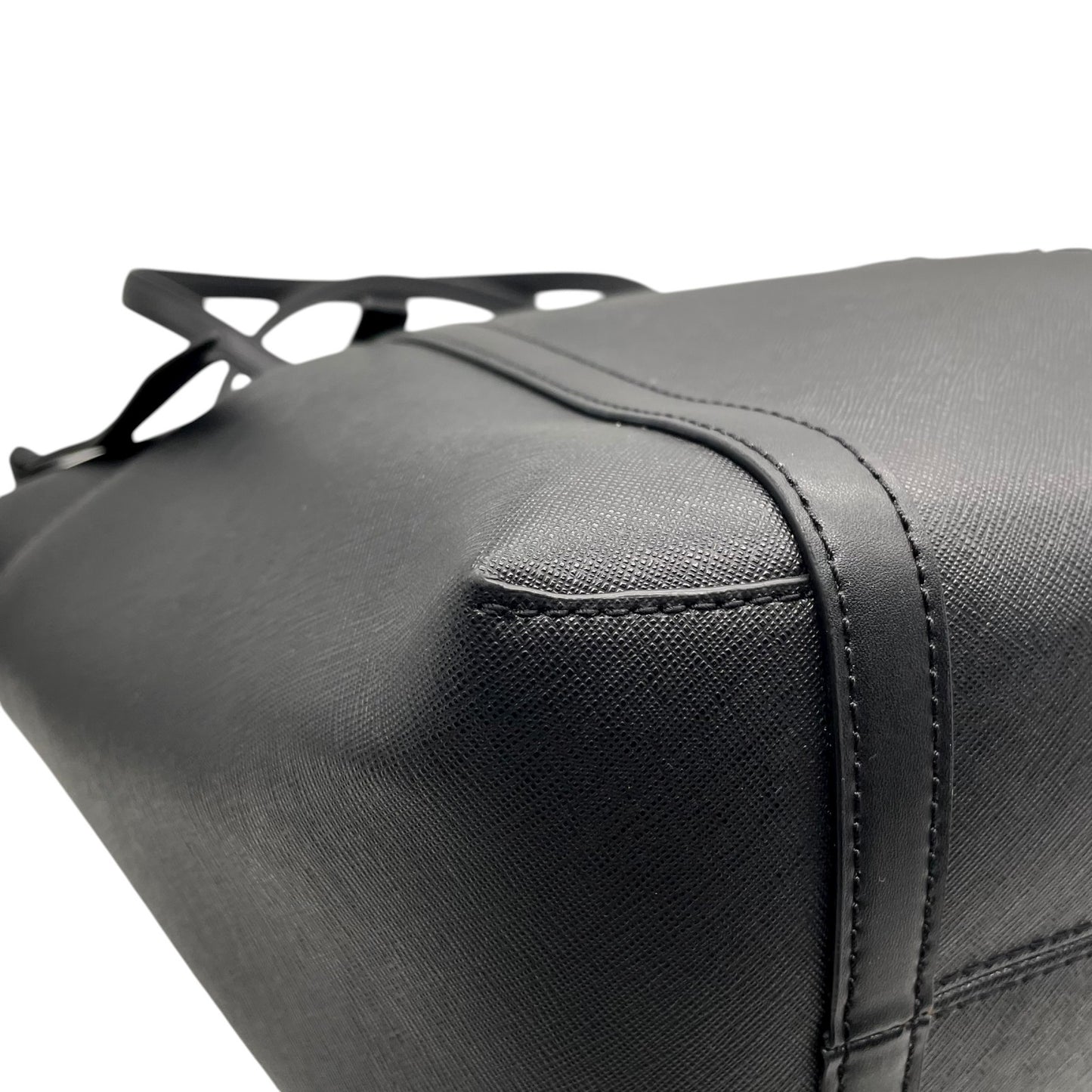 新品同様 美品 マイケルコース MICHAEL KORS トートバッグ ビジネストート レザー 黒 ブラック ロゴチャーム タッセル付き A