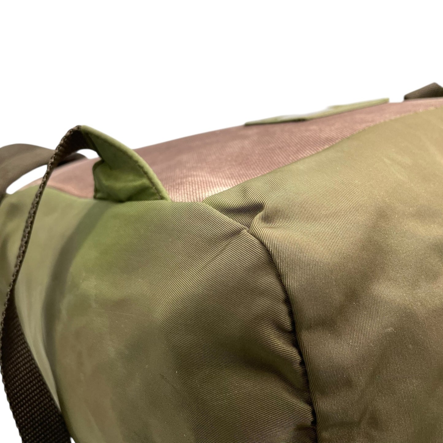 プラダ PRADA リュックサック バックパック カーキ 茶 ブラウン ナイロン 三角ロゴプレート トライアングルロゴ シルバー金具 メンズ レディース Z4