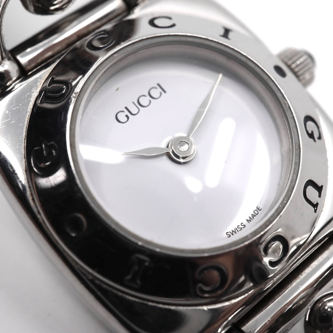 【美品/電池交換済/新品ベルト(社外品)】グッチ GUCCI 6300L レディース腕時計 クオーツ スクエアケース シルバー ホワイト文字盤 ブラックレザーベルト ホースビットデザイン クラシック エレガント ドレスウォッチ SWISS MADE G2
