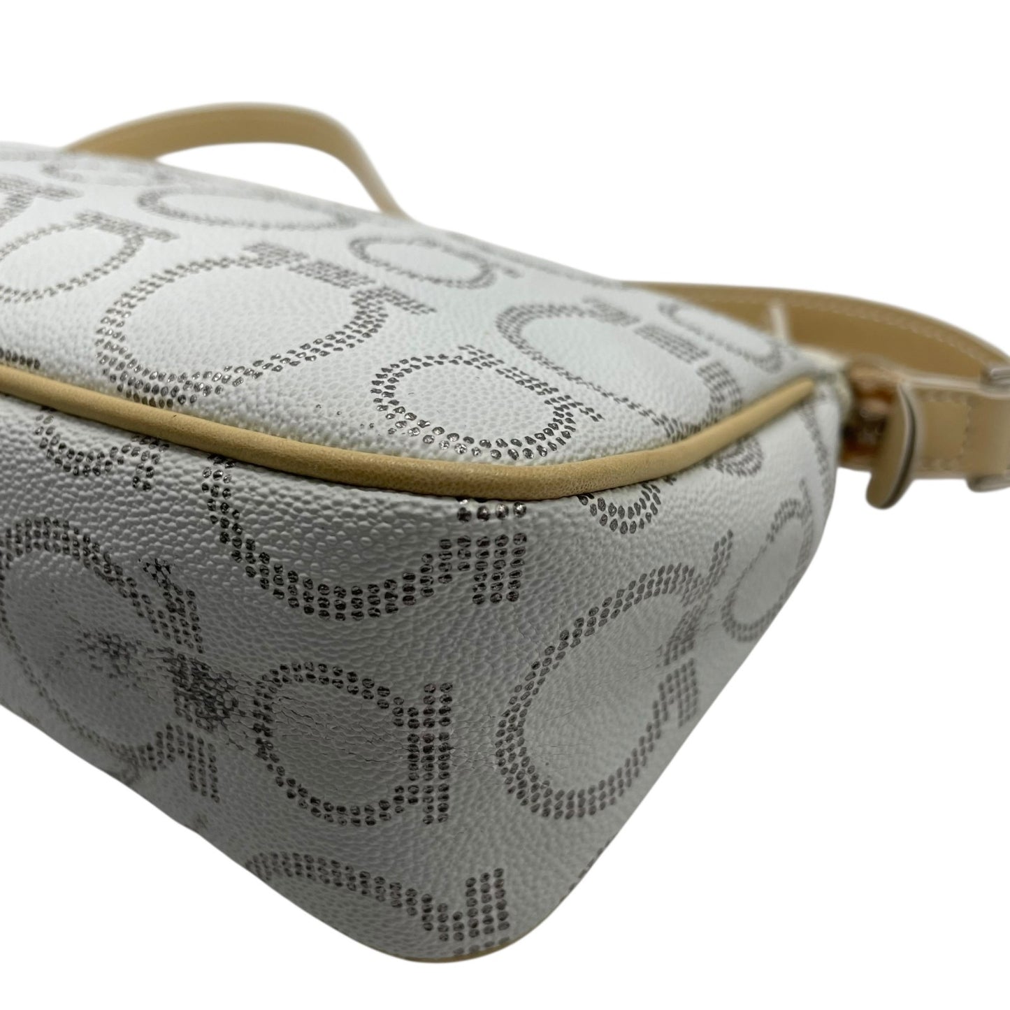 フェラガモ Salvatore Ferragamo ハンドバッグ アクセサリーポーチ ミニバッグ ガンチーニ AU-21 7497 グレー ベージュ レザー シルバー金具 ロゴ ワンショルダー 肩掛け可 レディース C5