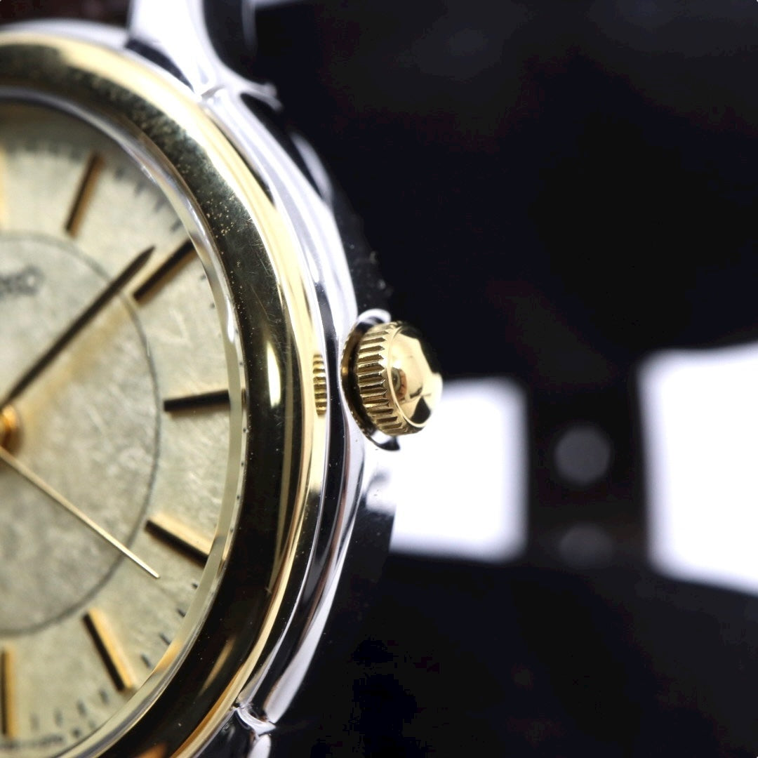 SEIKO セイコー 7N01-6881 ゴールドトーン ベゼル テクスチャー文字盤 クォーツ レディース ステンレス レザーベルト 上品 エレガント ウォッチ G11