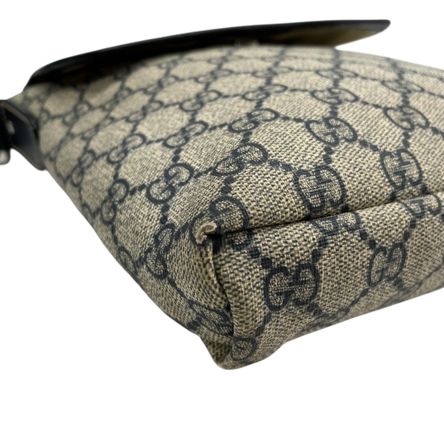 GUCCI グッチ GGスプリーム ショルダーバッグ 223666 紺 ネイビー グレー PVC レザー シルバー金具 斜め掛け可 フラップ開閉 メンズ レディース K2