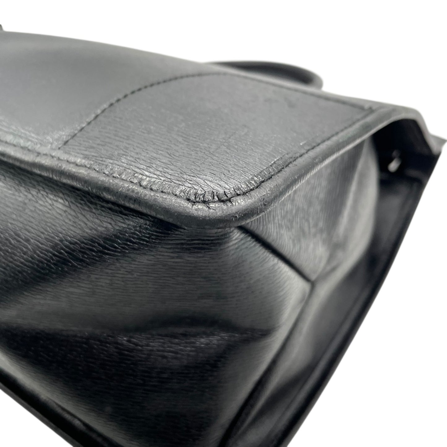 美品 GUCCI グッチ レザー ビジネスバッグ ブラック ゴールド金具 A4収納可 ハンドバッグ メンズ レディース 正規品 D