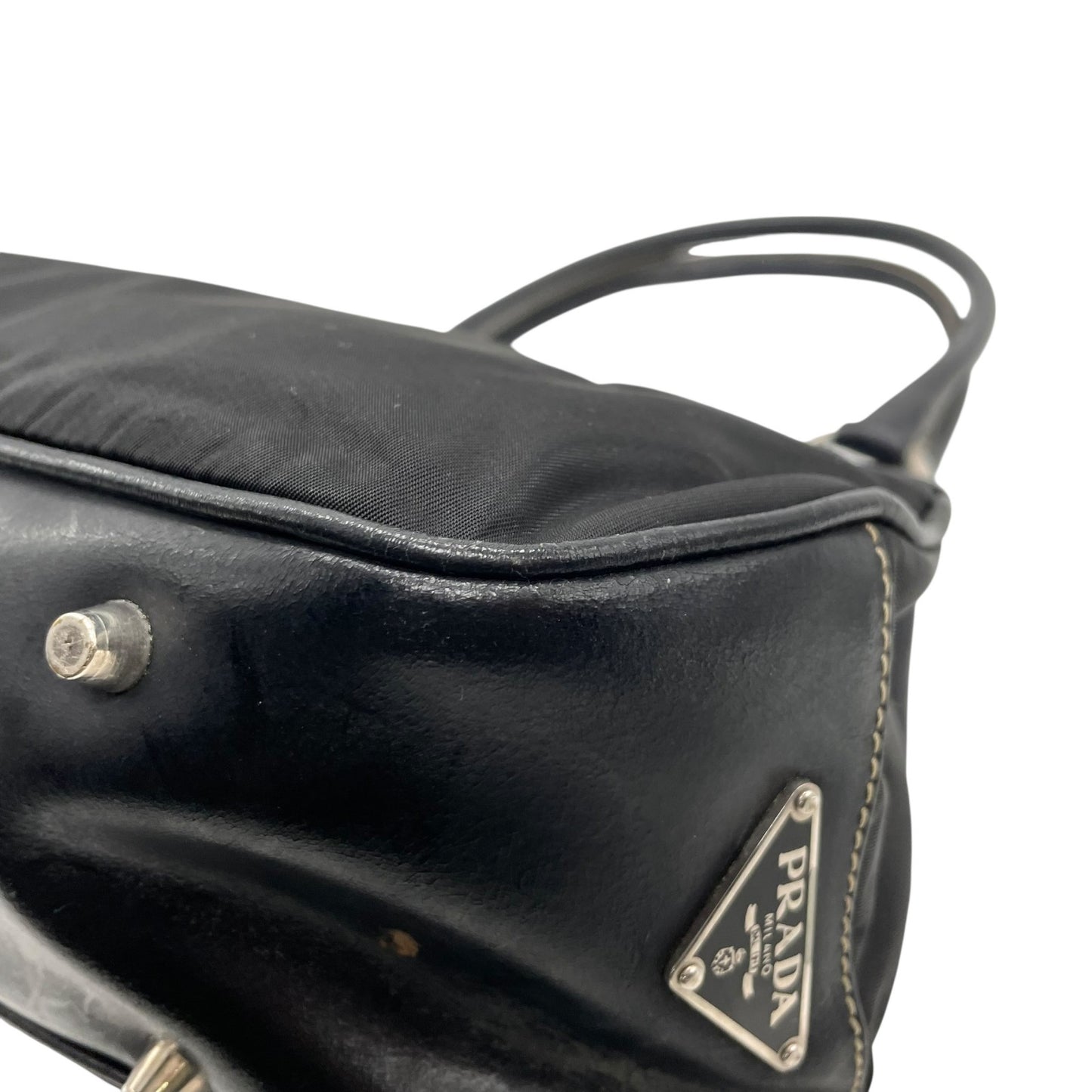 PRADA プラダ ワンショルダーバッグ ショルダーバッグ 黒 ブラック 肩掛け シルバー金具 ベルトデザイン フラップ ナイロン×レザー 三角ロゴ トライアングルロゴ ヴィンテージ テスート D1