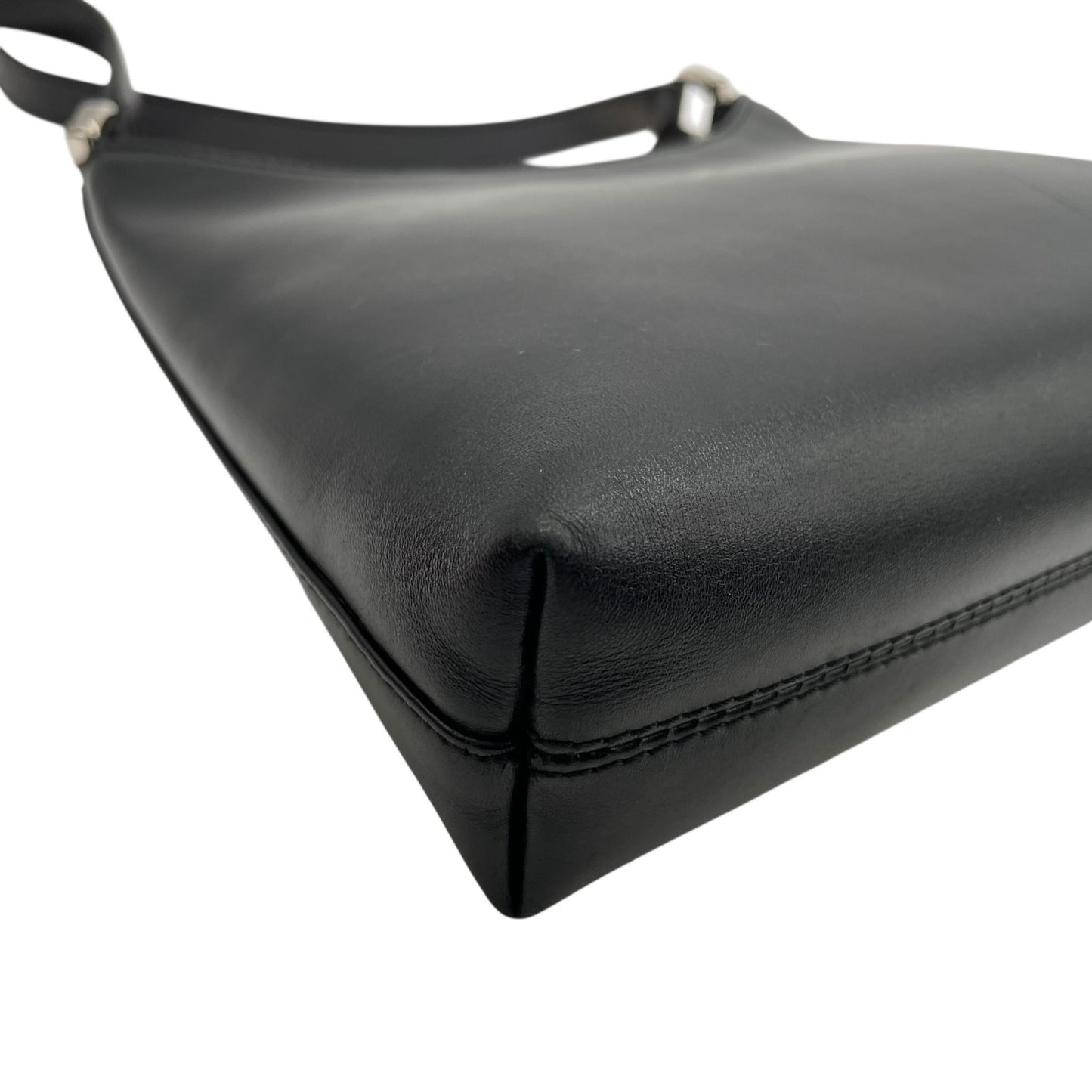 美品 Salvatore Ferragamo フェラガモ ガンチーニ ワンショルダー ショルダーバッグ レザー 黒 ブラック NERO シルバー金具 レディース B