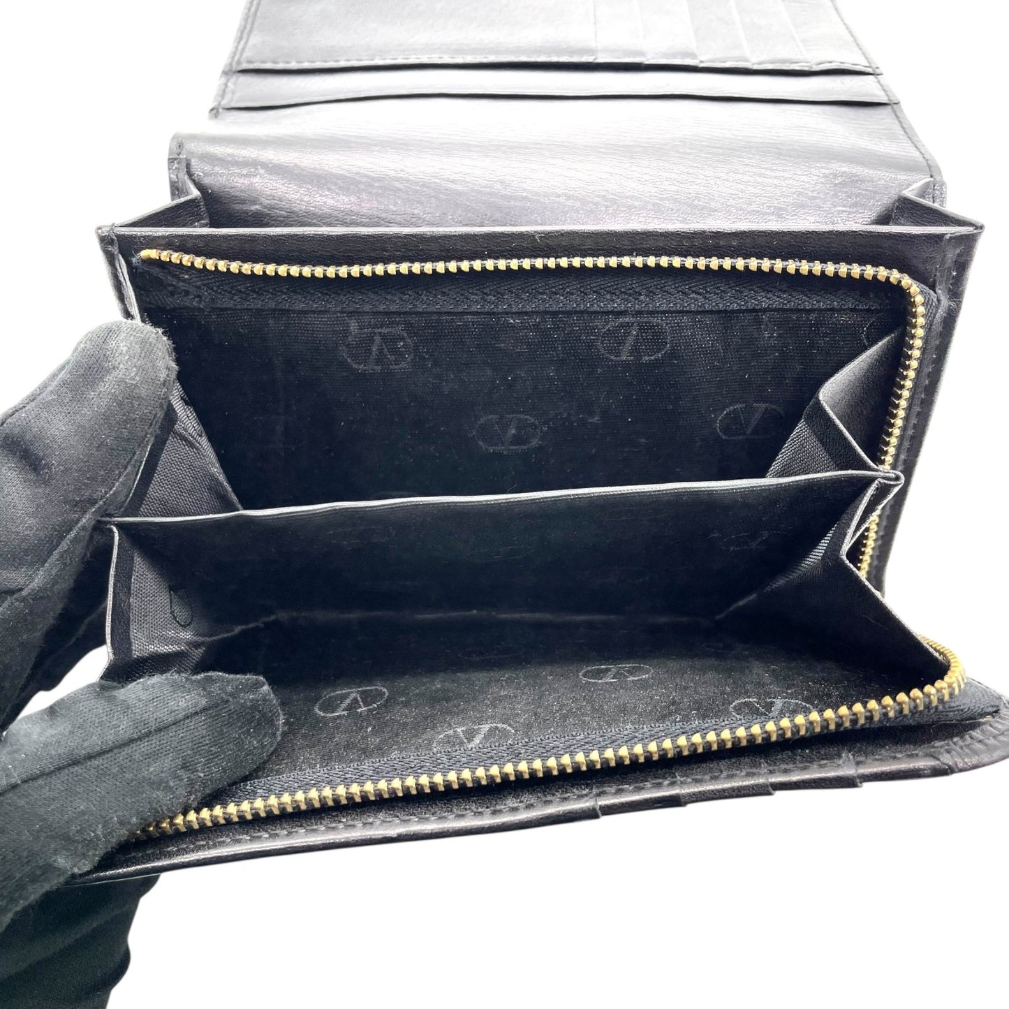 ヴァレンティノ ガラヴァーニ VALENTINO GARAVANI レザー 二つ折り財布 黒 ブラック ロゴ刻印 ゴールド金具 金金具 ヴィンテージ メンズ レディース W4