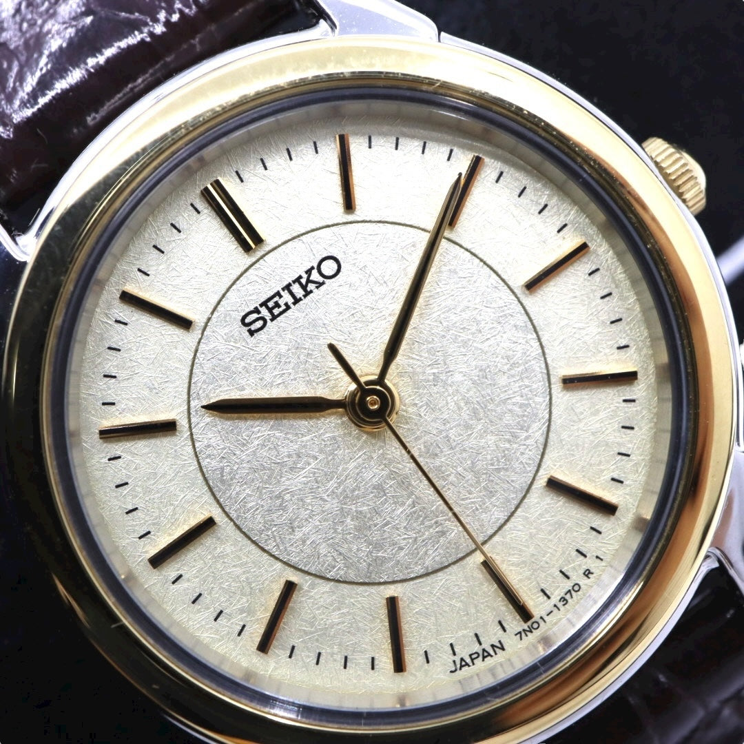 SEIKO セイコー 7N01-6881 ゴールドトーン ベゼル テクスチャー文字盤 クォーツ レディース ステンレス レザーベルト 上品 エレガント ウォッチ G11