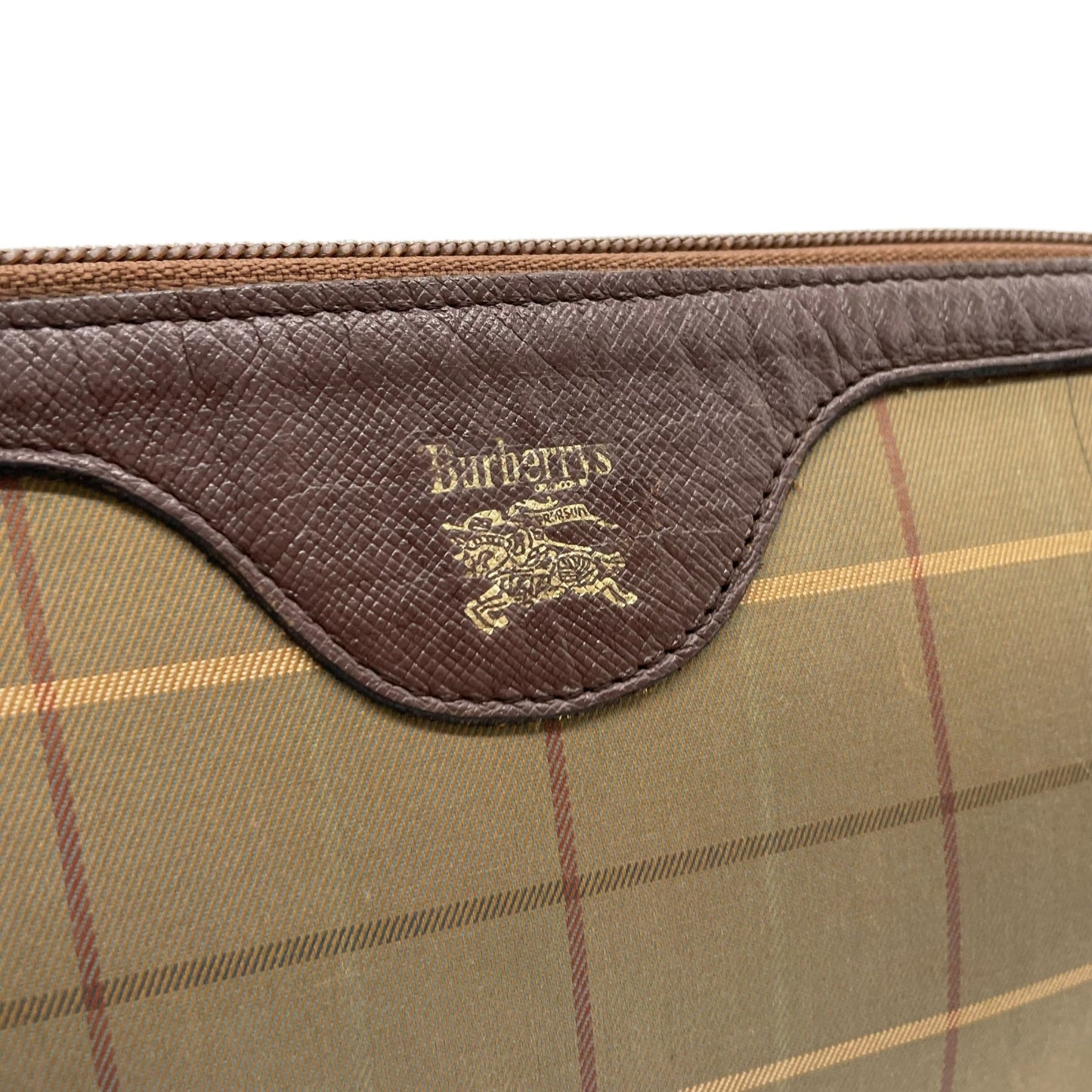 Burberry バーバリー クラッチバッグ セカンドバッグ ポーチ カーキ ブラウン ブラウン金具 キャンバス レザー ファスナー開閉 チェック柄 ホースロゴ メンズ レディース ヴィンテージ U4