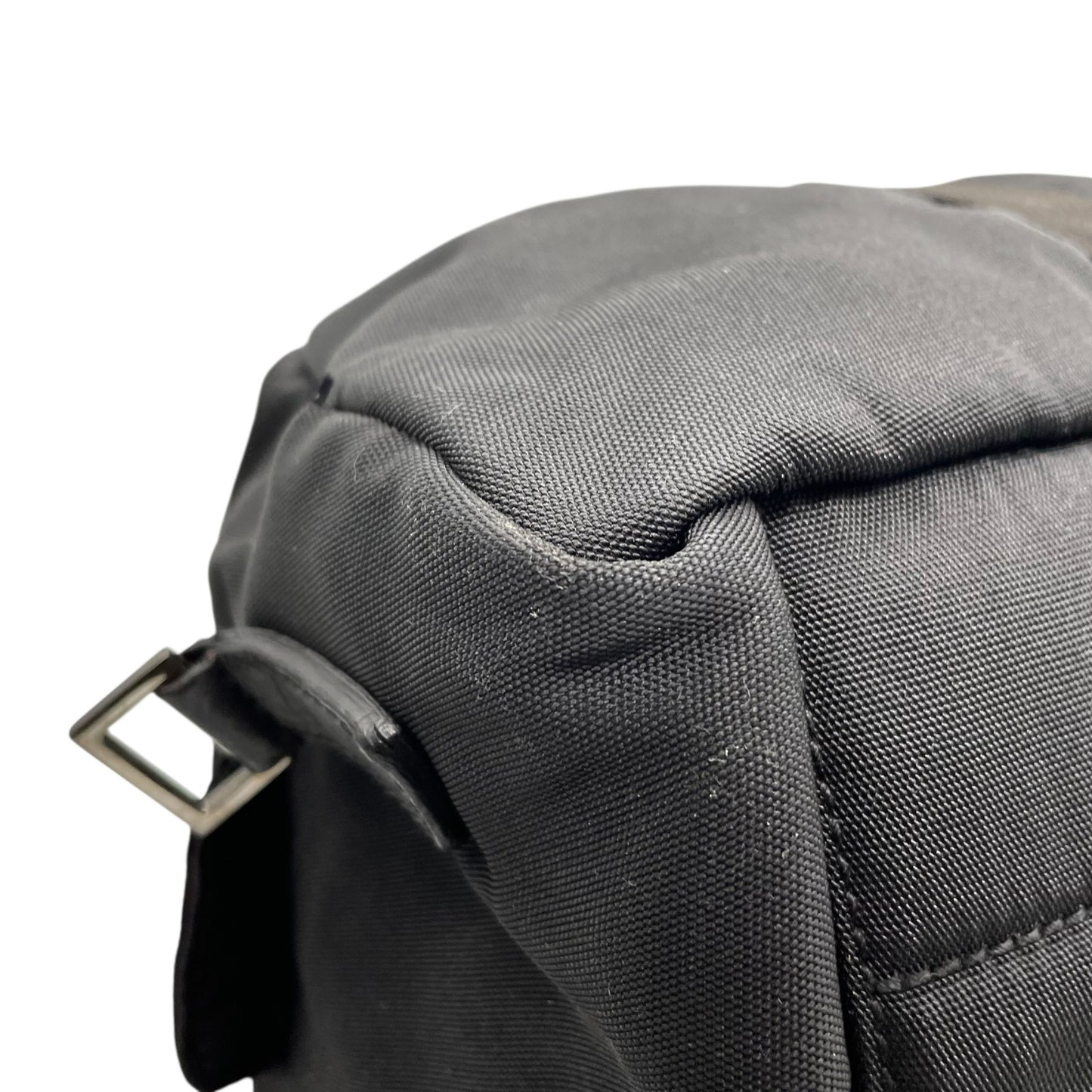 極美品 GUCCI グッチ ボストンバッグ 2WAY ハンドバッグ ブラック 黒 ナイロン 肩掛け 斜め掛け クロスボディ シルバー金具 メンズ レディース ユニセックス トラベルバッグ 大容量 Z4