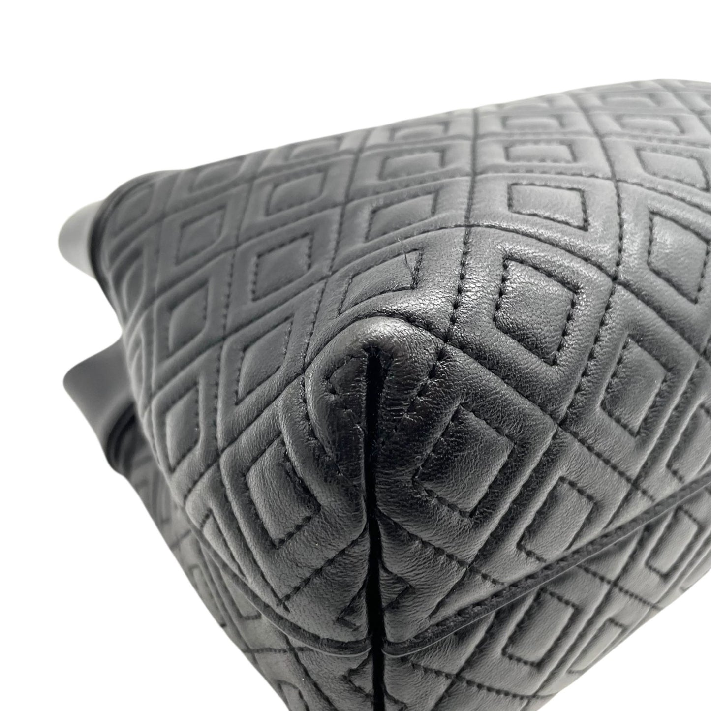 美品 TORY BURCH トリーバーチ フレミング 2WAY ハンドバッグ ショルダーバッグ 黒 ブラック ゴールド金具 レザー キルティング チェーンハンドル 斜め掛け可 レディース C