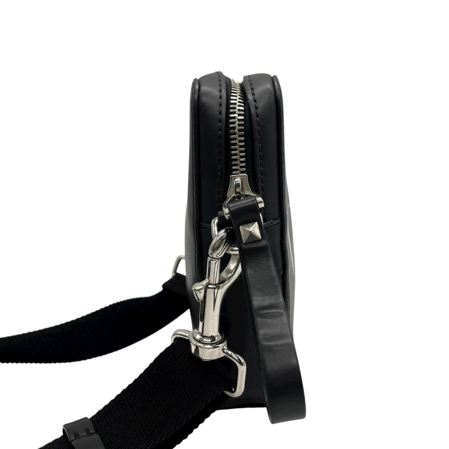 美品 ヴァレンティノ VALENTINO VLTN レザー ショルダーバッグ クロスボディ 黒 ブラック ロゴ メンズ レディース K9