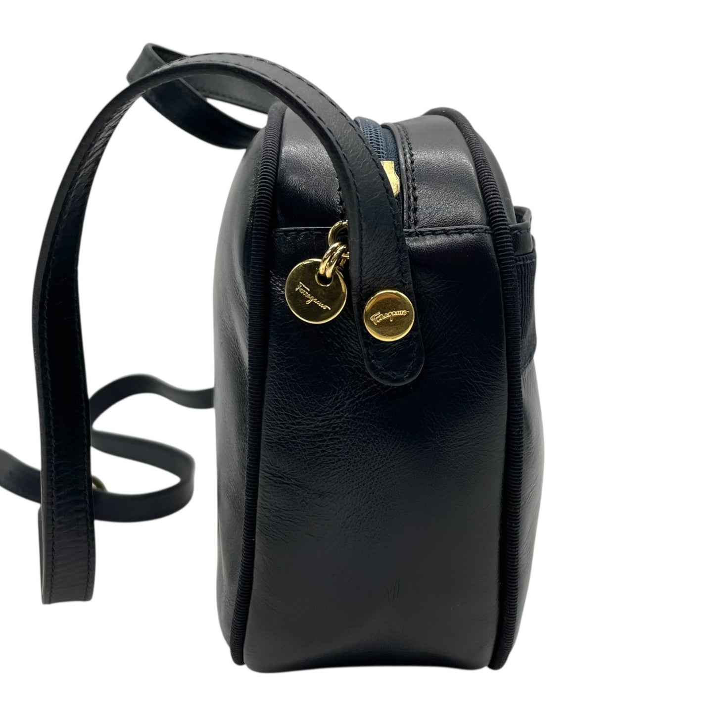 美品 サルヴァトーレ フェラガモ Salvatore Ferragamo ヴァラリボン ショルダーバッグ 紺 ネイビー レザー ゴールド金具 レディース B3