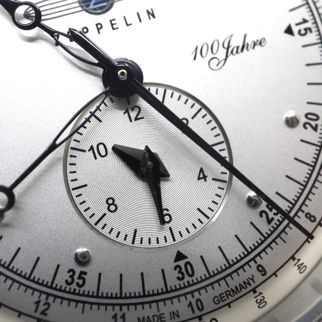 【極美品/電池交換済】 ZEPPELIN ツェッペリン 100周年記念モデル 7640-1 腕時計 メンズ クロノグラフ ビッグデイト アイボリー文字盤 ブラウンレザー ドイツ製 パイロットウォッチ クラシック エレガント アナログ クォーツ 稼働品 G2