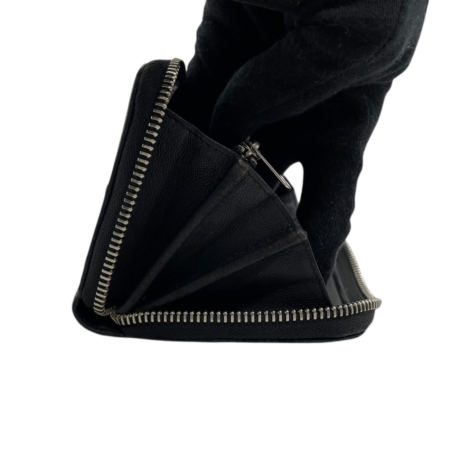 Christian Dior クリスチャンディオール ディオラマ 長財布 コンパクトウォレット ラウンドファスナー ブラック キルティング レザー シルバー金具 ロゴ メンズ レディース W3