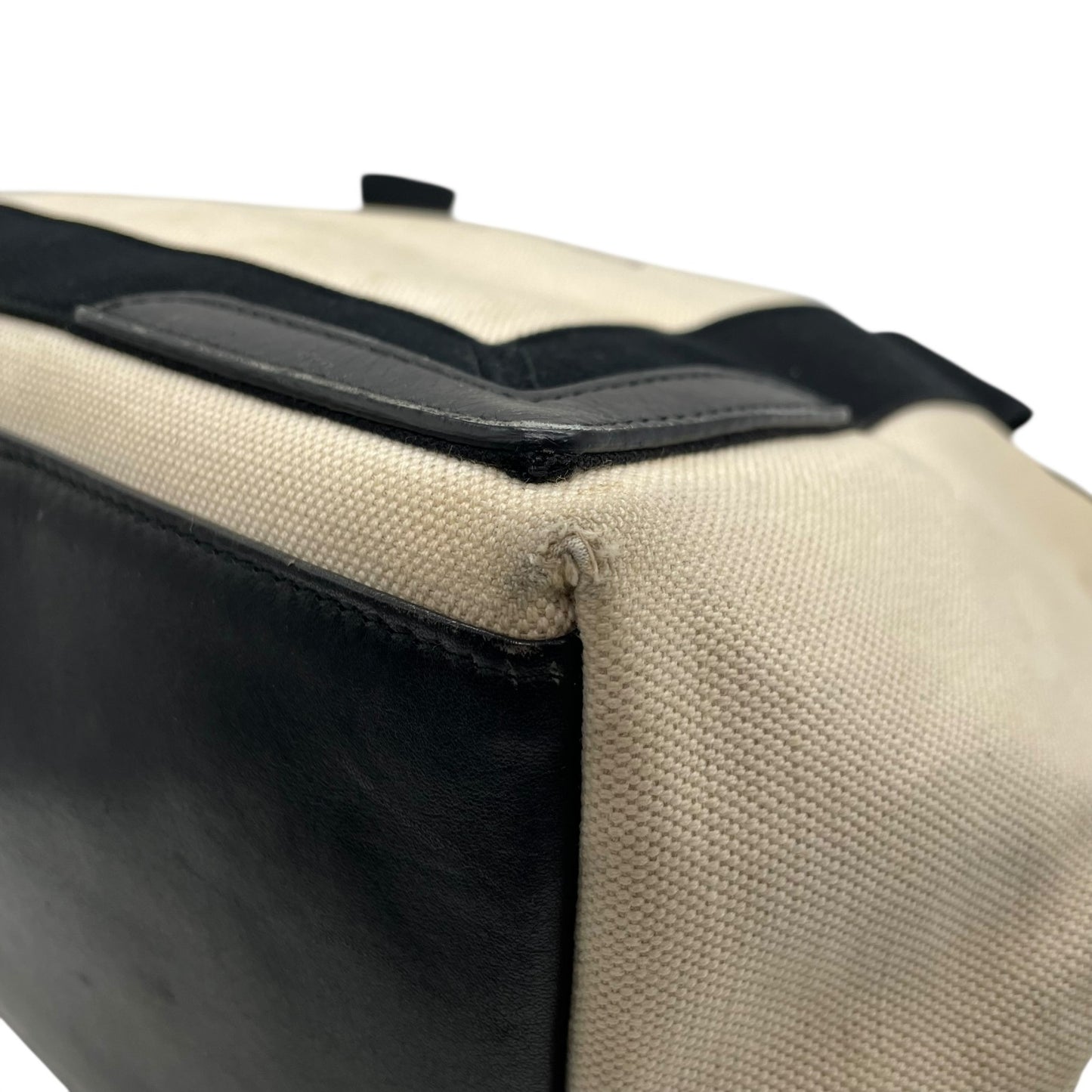 BALENCIAGA バレンシアガ カバ ハンドバッグ トートバッグ ホワイト ブラック キャンバス レザー ロゴ入り ポーチ付き レディース デザイン シンプル Z3