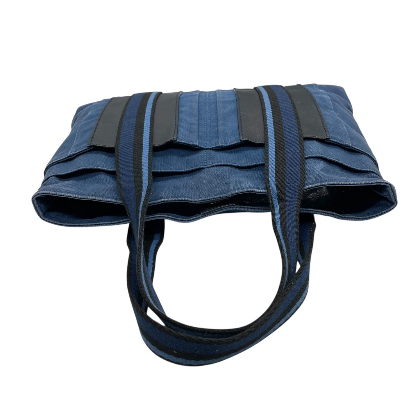 エルメス HERMES トロカホリゾンタル MM トートバッグ ハンドバッグ キャンバス レザー 本革 ネイビー ブルー 青 ブラック 黒 ストライプ メンズ レディース ユニセックス A4収納可 通勤 通学 ビジネス 軽量 鞄 カバン k3