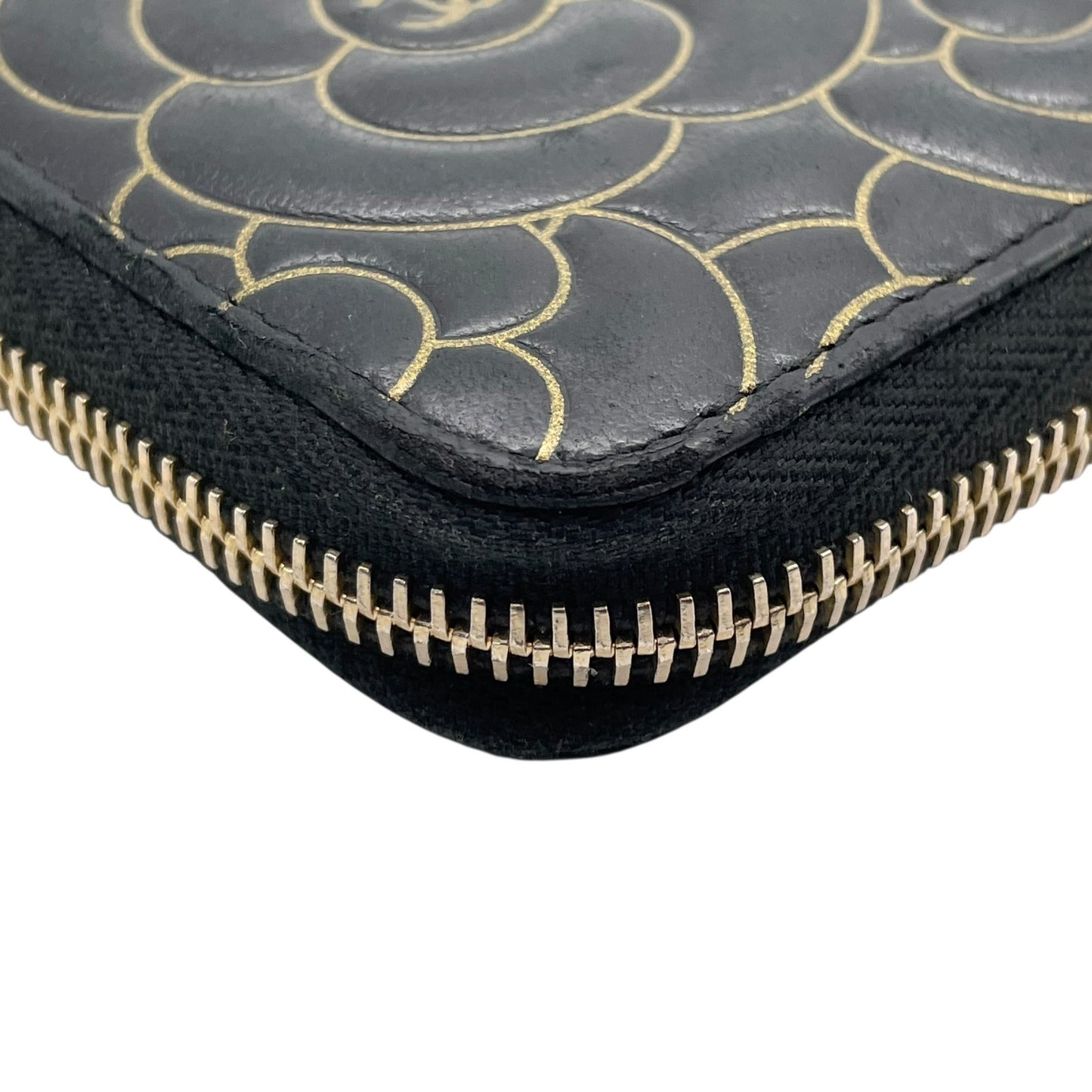 美品 シャネル CHANEL カメリア ラウンドファスナー 長財布 ブラック 黒 レザー 金 ゴールド金具 ココマーク 型押し ウォレット W6