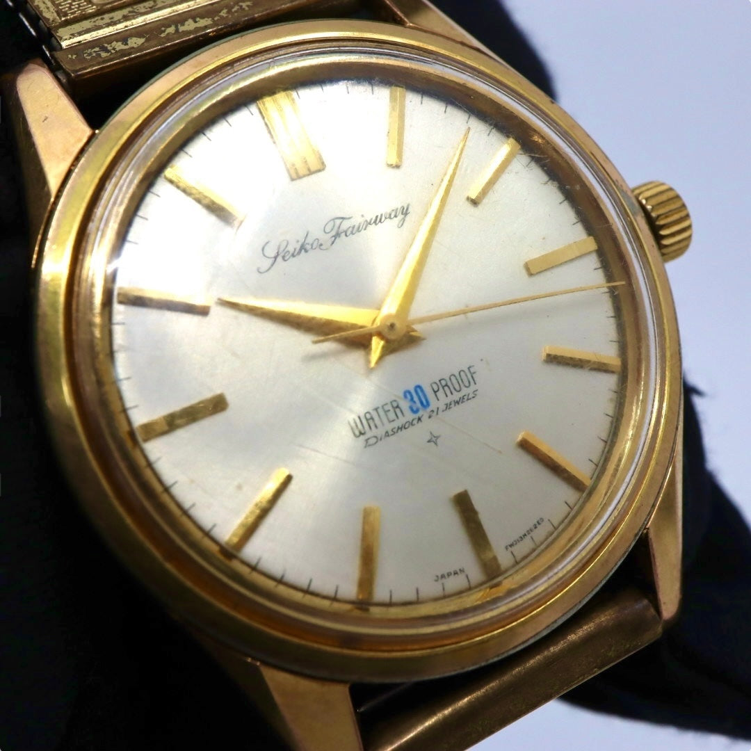 【稼働品】seiko セイコー セイコーシャ クロノス J13048 自動巻き 21石 腕時計 メンズ ゴールド シルバー文字盤 ヴィンテージ アナログ アンティーク クラシックデザイン Diashock 昭和レトロ 日本製 WATER PROOF G4