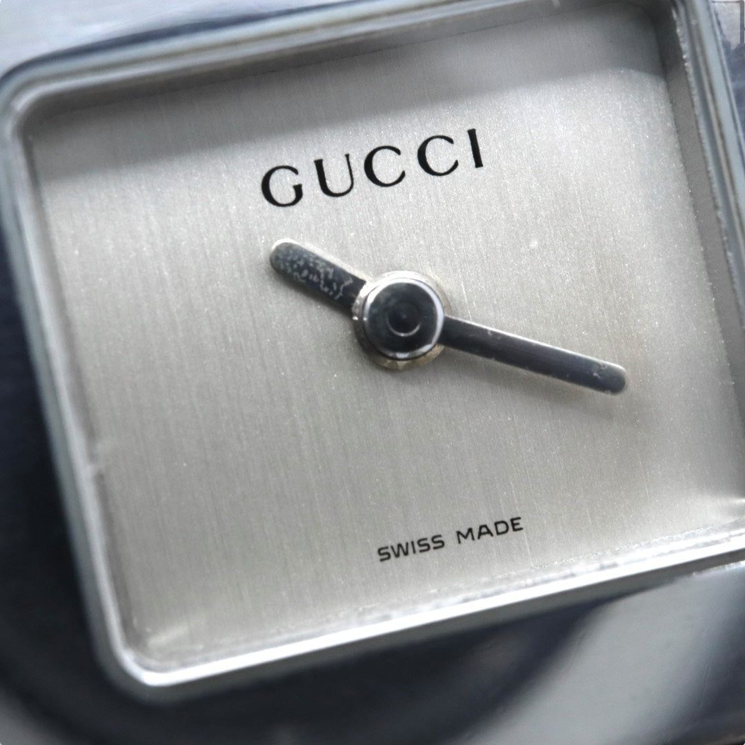 美品 電池交換済 クリーニング済 グッチ GUCCI 600L 腕時計 レディースウォッチ スクエア シルバー文字盤 ステンレススチール クォーツ アナログ バングル ブレスレット エレガント クラシック ドレスウォッチ 稼働品 G3