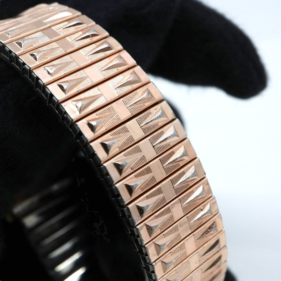 【電池交換済／稼働品】SEIKO セイコー アベニュー 腕時計 クオーツ スモールセコンド ローマンインデックス ゴールド シルバー メンズ レディース ユニセックス ドレスウォッチ ビンテージ アンティーク クラシック レトロ 2K23-6000 G4