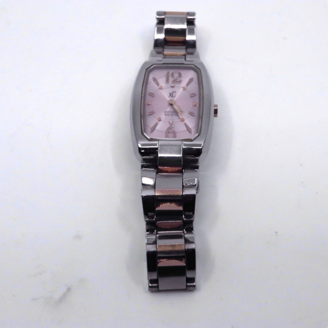 【美品】CITIZEN シチズン xC クロスシー エコドライブ ソーラー 腕時計 ピンク文字盤 ステンレススチール レディース ソーラー充電 電池交換不要 上品 エレガント 日本製 G8