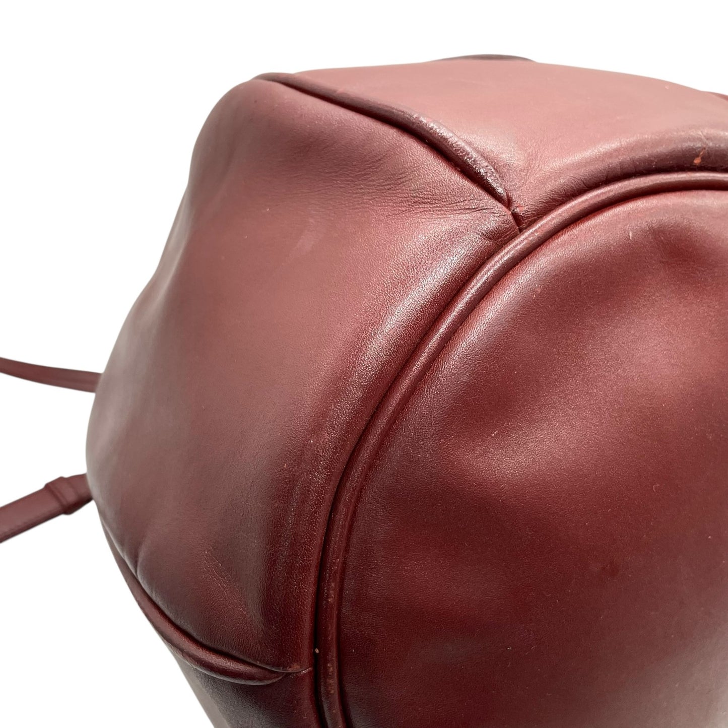 カルティエ マストライン ショルダーバッグ 巾着型 ボルドー ワインレッド レザー ゴールド金具 ロゴ型押し ヴィンテージ レディース A8