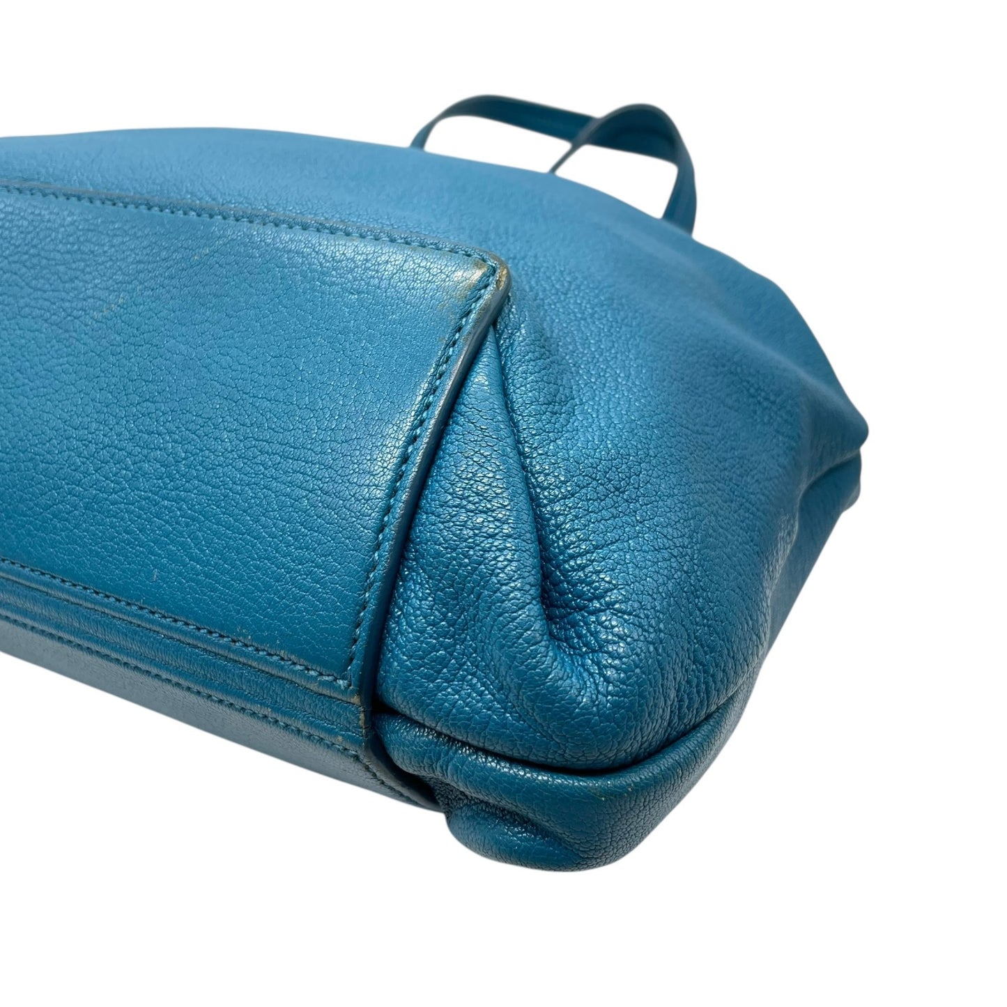 miumiu ミュウミュウ トートバッグ 青 ブルー 本革 レザー シボ革 大容量 肩掛け可能 A4収納 ゴールド金具 ポーチ付き レディース C4