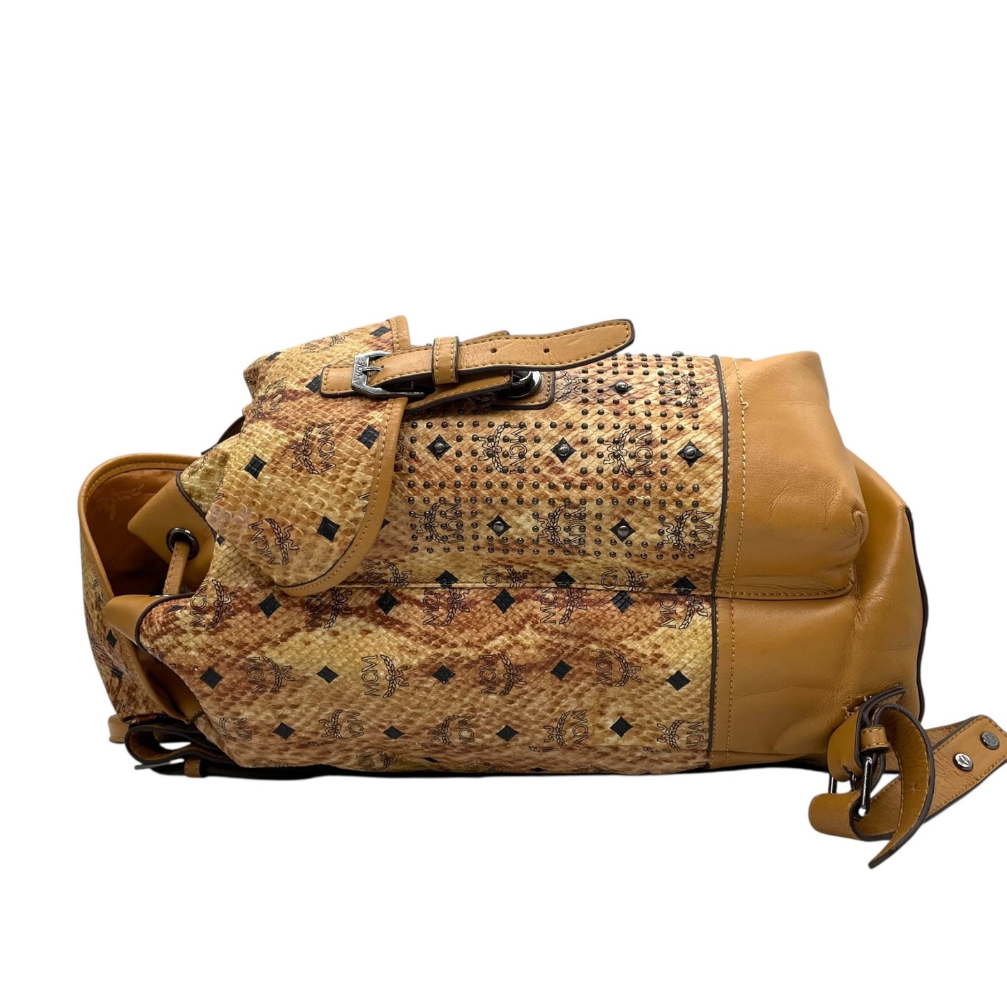 希少 MCM エムシーエム ヴィセトス ロゴグラム リュックサック バックパック 型押し スタッズ ダブルポケット 茶 ブラウン コニャック レザー ブラック金具 レディース R